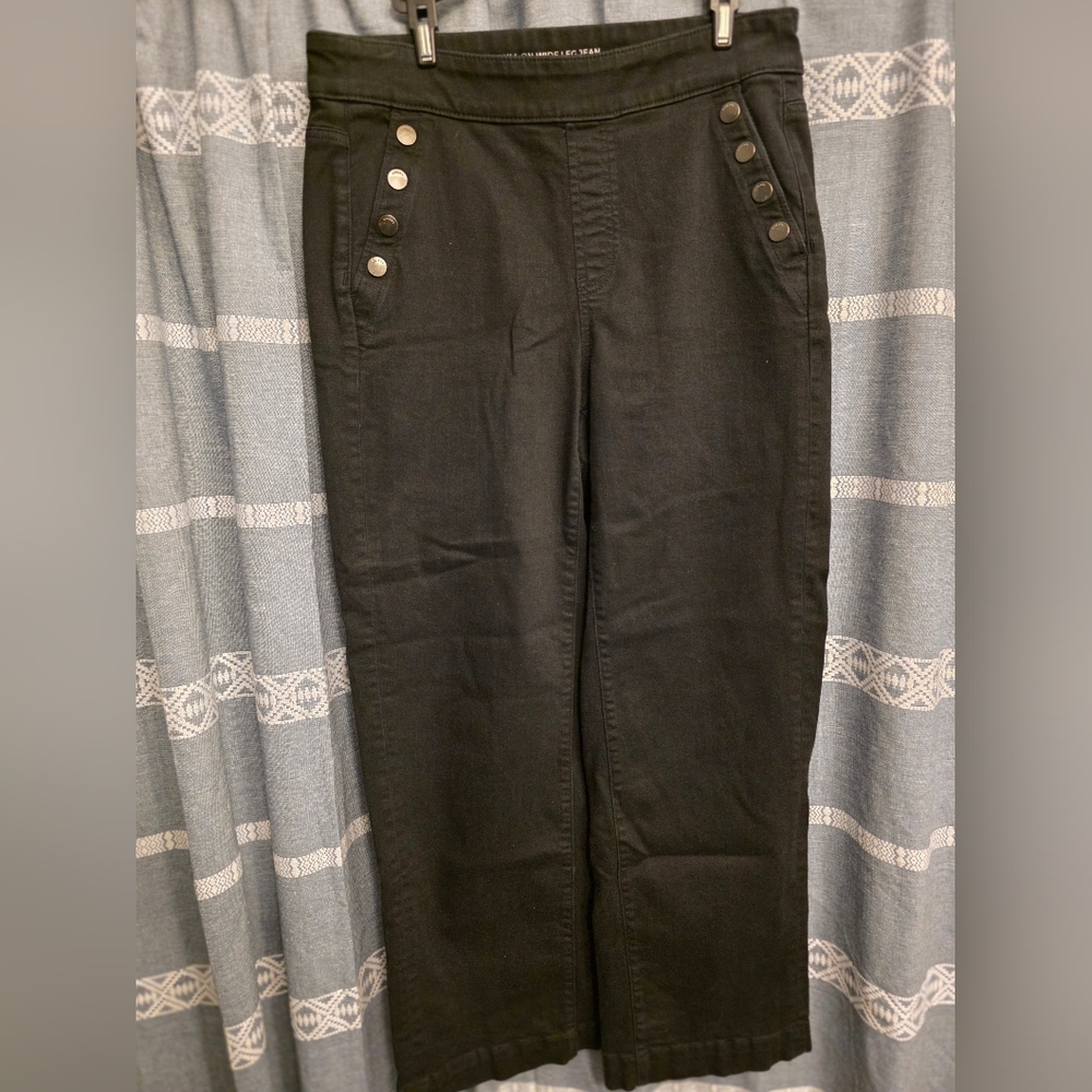 Chico’s black pull on wide leg sailor jeans, Chico’s size 1.5/ US size 10